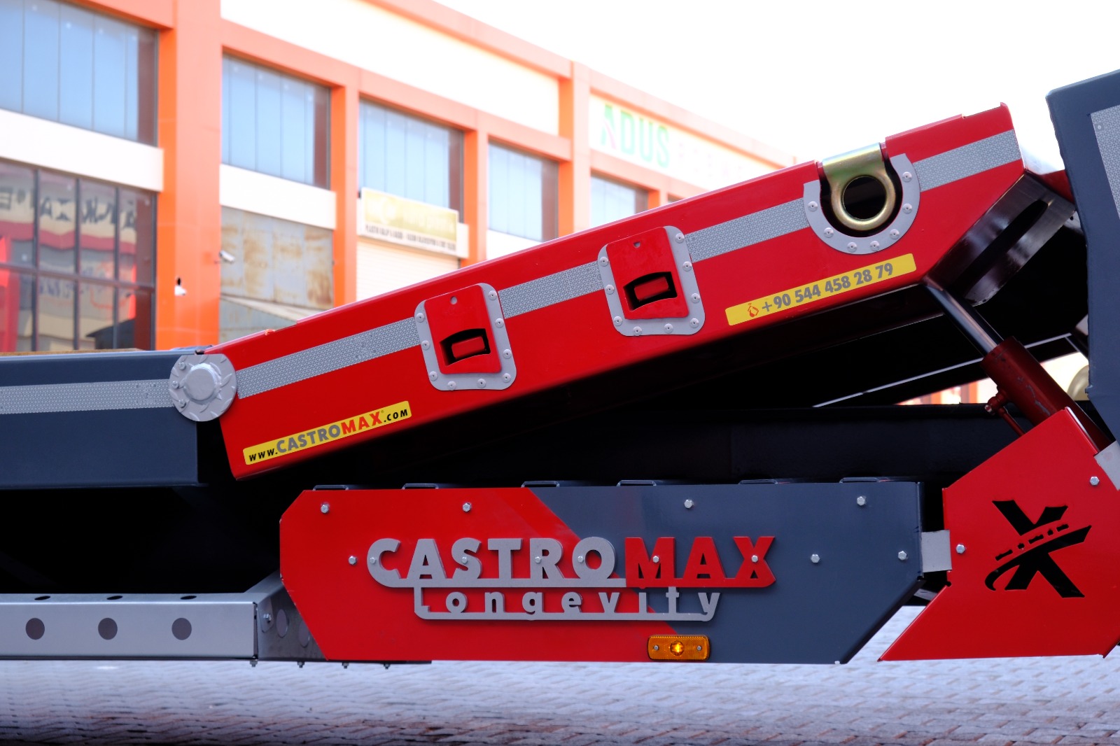 Worldwide freight services